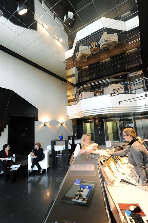 B-Aparthotel Moretus Antwerpen Eksteriør billede